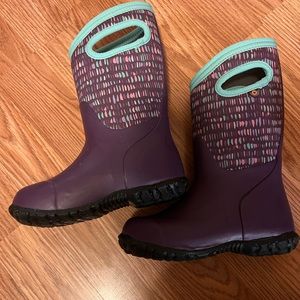 Girls bog boots